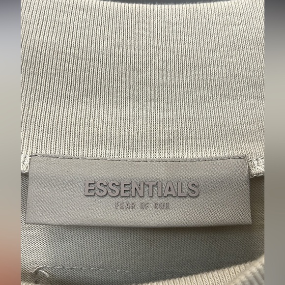 Fear of God Essentials Long Sleeve T-shirt - Picture 7 of 8